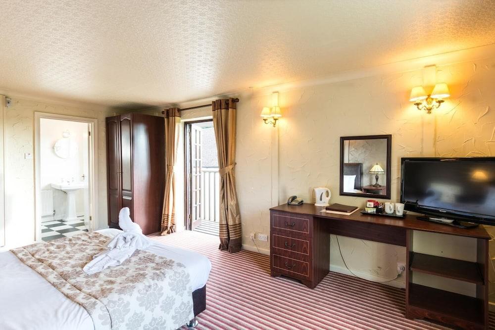 The George Hotel Stansted Airport Bishop's Stortford Dış mekan fotoğraf